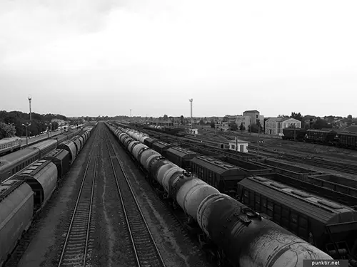 Грузовые составы на станции Лунинец