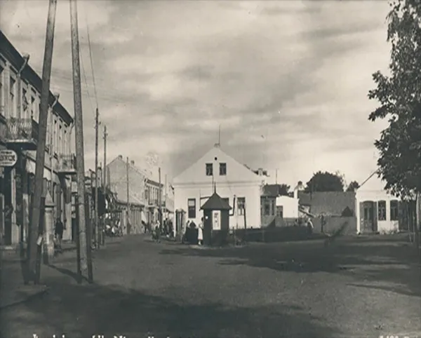 Перекресток Пилсудского-Леговской