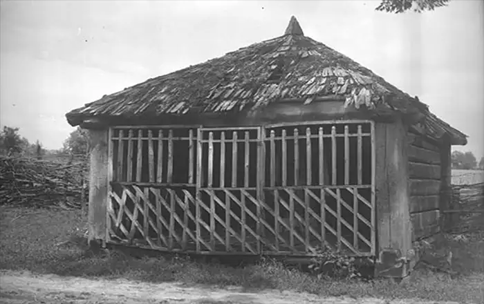 Кожан-Городок -беседка