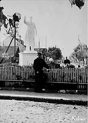 Памятник И. В. Сталину